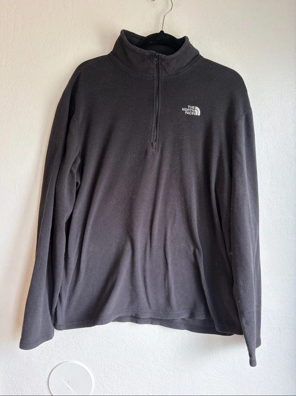 The North Face Men’s Black Quarter-Zip Fleece Pullover